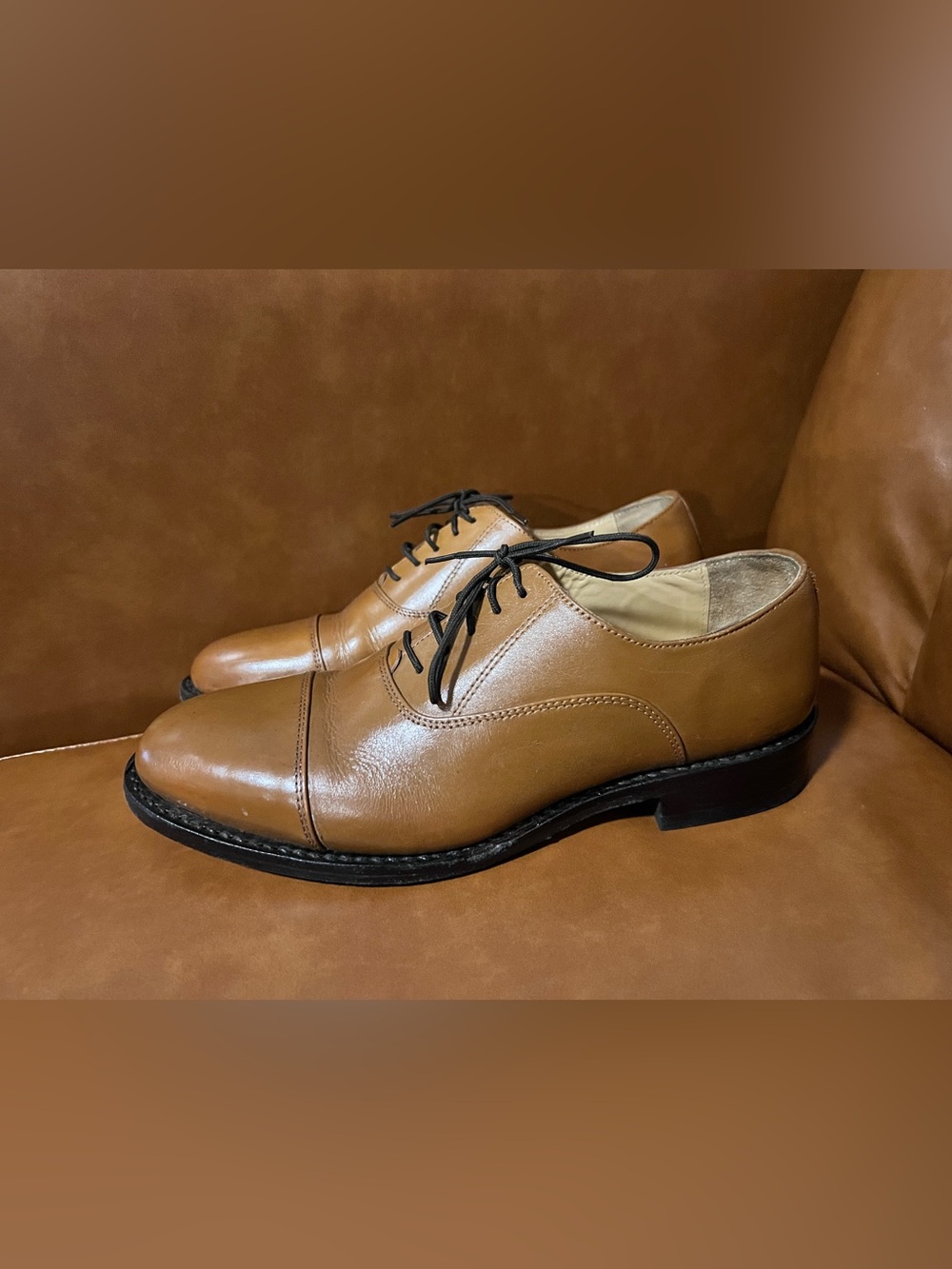 Samuel Windsor closed-lacing cap-toe Tan handmade leather oxfords men’s size 6.5